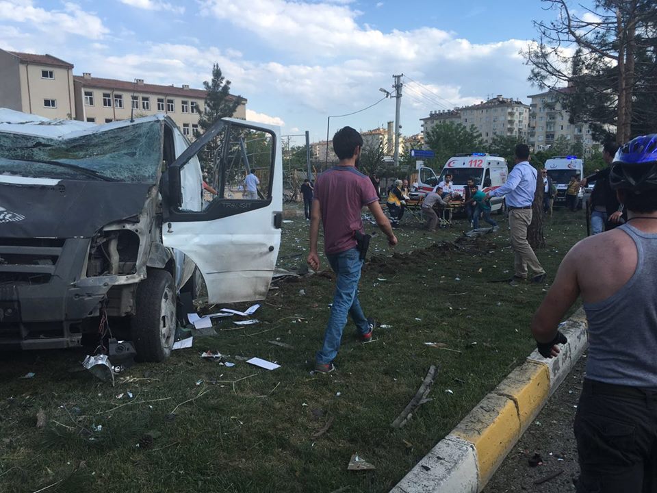 Diyarbakir's Baglar explosion, Diyarbakir, may 10, 2016. (Photos: Kurdistan24/Siddik Eren & Hesen Kako)